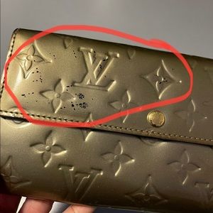 Please check pictures & description AUTHENTIC LV VERNIS WALLET